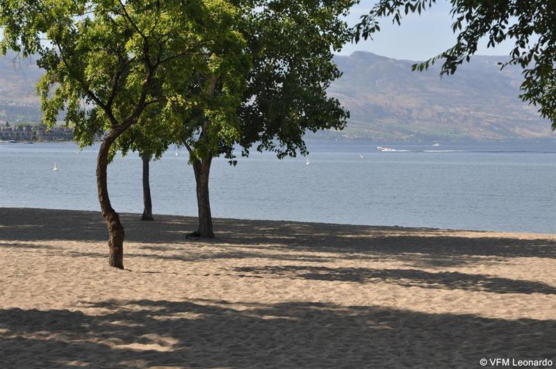 Prestige Beach House, Worldhotels Crafted Kelowna Exterior photo